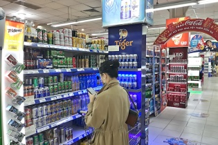 COVID-19 “đánh rơi” 54 điểm niềm tin của người tiêu dùng