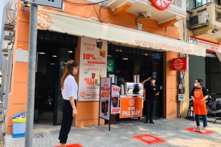 TP.HCM: Người giao và nhận hàng phải giữ khoảng cách ít nhất 2 m