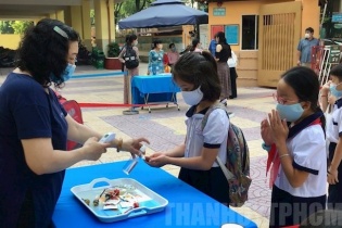 Học sinh TP.HCM sẽ trở lại trường từ ngày 01/03