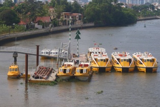 Du lịch đường thuỷ TP.HCM: Mất 2 tiếng đi từ quận 1 đến quận 9