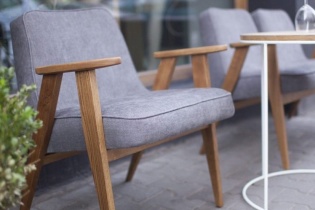 Canada áp thuế hơn 101% với ghế bọc nệm từ Việt Nam