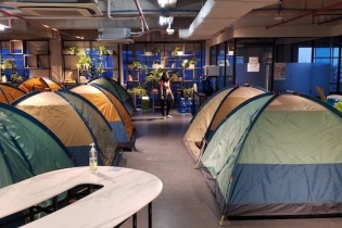 Hàng loạt doanh nghiệp sản xuất, công nghệ ở TP.HCM nỗ lực triển khai "3 tại chỗ"