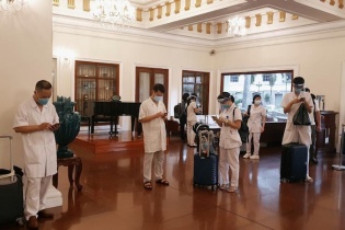 Người dân TP.HCM có thể đặt phòng khách sạn trực tuyến để cách ly 
