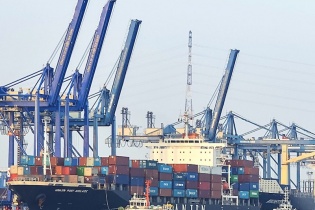 Tân cảng Sài Gòn miễn phí một số dịch vụ khi khách lấy hàng tại cảng