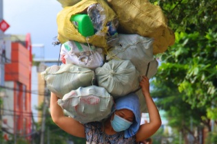 TP.HCM muốn kiến nghị cho doanh nghiệp sản xuất được vay vốn để dự trữ nguyên, vật liệu