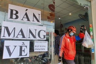 TP.HCM đề xuất sớm tiêm vắc-xin cho người lao động doanh nghiệp ngành công thương và shipper