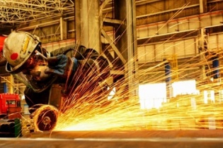 Ba bộ chỉ số quan trọng của kinh tế Trung Quốc đều gây thất vọng