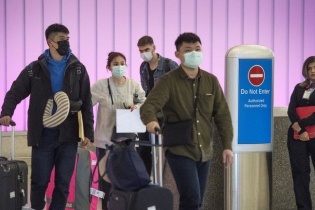 Corona “tấn công” sang Ấn Độ, thêm 105 ca nhiễm virus