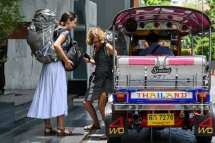 Covid-19 đe dọa tăng trưởng kinh tế Thái Lan