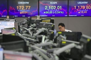 Chứng khoán Hàn Quốc lao dốc vì Covid-19, cổ phiếu Huyndai “bay” 4%