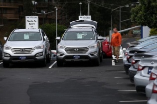 Doanh số toàn cầu của Huyndai Motor chạm đáy 10 năm