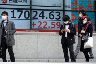 Dow Jones lập kỷ lục, chứng khoán Nhật - Hàn hưởng lợi