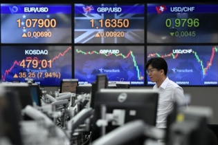 Bước tiến mới về vaccine Covid-19 đưa chứng khoán châu Á đi lên