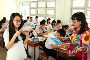 “Tuyệt đối không ép buộc học sinh mua tài liệu tham khảo”