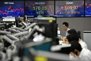 Fed neo lãi suất ngắn hạn gần về 0, chứng khoán châu Á tăng điểm