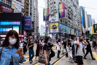 Hong Kong: Hai người nhiễm Covid-19 bị truy tố vì che giấu thông tin