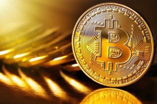 Bitcoin trở lại mốc 37.000 USD sau cú lặn sâu