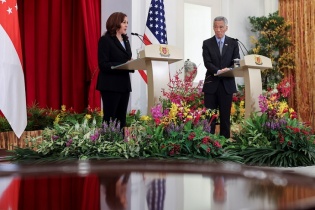 Chuyến thăm Đông Nam Á của bà Kamala Harris: Mỹ và Singapore tăng cường quan hệ đối tác chiến lược
