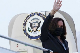 Chuyến thăm Đông Nam Á của Phó tổng thống Kamala D. Harris: Một sắc thái, một chuẩn mực