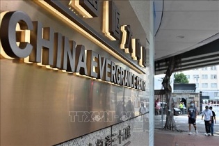 Cổ phiếu "họ" Evergrande lao dốc giữa sắc xanh của chứng khoán châu Á