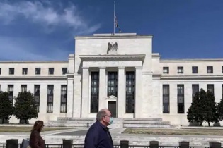 Fed dự đoán khủng hoảng ngân hàng gây ra suy thoái năm 2023