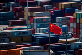 Xuất nhập khẩu của Trung Quốc sụt giảm trong tháng 5