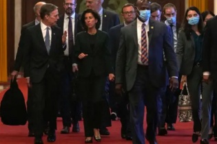 Trung Quốc xem xét nới lỏng thị trường