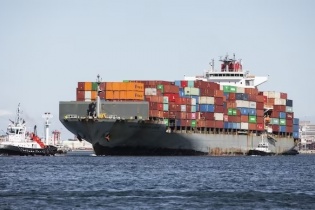 10.000 USD cho 1 container 40 feet, cước vận tải biển tăng sốc từng giờ