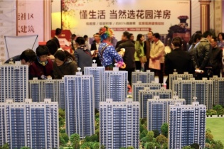 Trung Quốc gia tăng kích thích kinh tế để thúc đẩy niềm tin thị trường