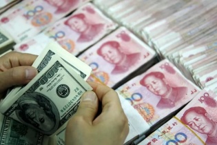 Trung Quốc nới lỏng kiểm soát đồng nhân dân tệ