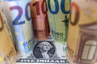 Đồng euro trượt giá sau bế tắc chính trị ở Pháp, đô la Mỹ ít biến động