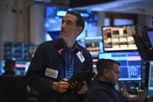 Bitcoin, chứng khoán Mỹ thăng hoa sau khi ông Trump đắc cử Tổng thống
