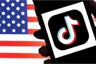 TikTok khôi phục hoạt động tại Mỹ sau khi ông Trump đưa ra "cam kết"