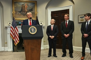 Tổng thống Trump công bố liên doanh đầu tư hàng trăm tỷ USD vào hạ tầng AI