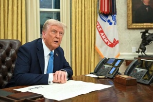 Tổng thống Mỹ Donald Trump áp thuế quan đối với Mexico, Canada và Trung Quốc