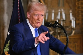 Ngoài nhôm và thép, Tổng thống Trump đưa 3 mặt hàng khác vào "tầm ngắm" đánh thuế 25%
