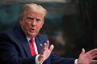 Tổng thống Trump ra lệnh khôi phục trả đũa các nước áp thuế kỹ thuật số