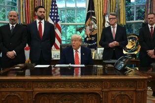 Tổng thống Trump công bố thỏa thuận thương mại với Vương quốc Anh
