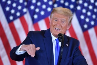 Tổng thống Trump hoãn áp thuế 50% đối với EU đến ngày 9/7