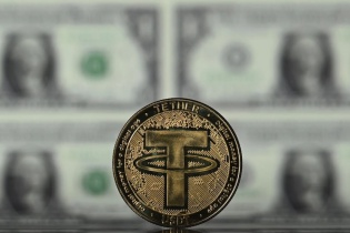 Hạ viện Mỹ thông qua dự luật stablecoin, chuyển Tổng thống Trump ký ban hành