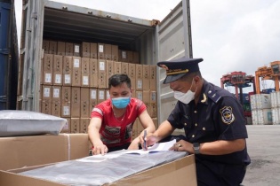Gỡ điểm nghẽn cho doanh nghiệp làm thủ tục xuất nhập khẩu tại chỗ