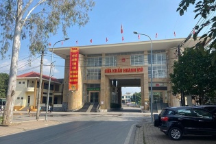 Thêm 2 cửa khẩu áp dụng tờ khai hải quan cho người xuất nhập cảnh