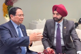 Thủ tướng Chính phủ Phạm Minh Chính gặp lãnh đạo các nước, các tổ chức quốc tế