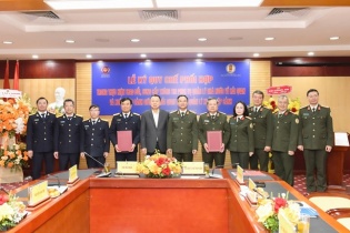 Ký kết Quy chế phối hợp trao đổi dữ liệu trong quản lý hải quan và xuất nhập cảnh