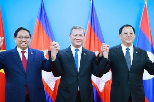 Thủ tướng Việt Nam - Campuchia - Lào thúc đẩy triển khai kết quả hợp tác cấp cao