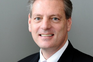 VinFast chiêu mộ cựu Phó chủ tịch GM: Điều bình thường tại những dự án tỷ đô