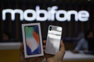 Mở hộp iPhone X chính hãng MobiFone phân phối, giá từ 15,5 triệu