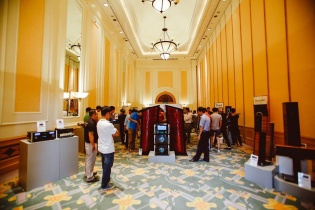 Vietnam Hi-end Show 2018 trình diễn dàn máy nghe nhạc 1,2 triệu USD Vietnam Hi-end Show 2018 trình diễn dàn máy nghe nhạc 1,2 triệu USD