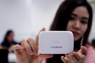 Cắp nách MobiWifi, ra nước ngoài hết sợ cạn Data