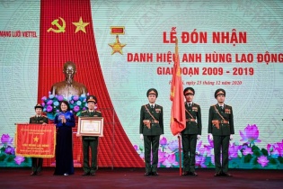 Tổng công ty thứ 3 của Viettel đón nhận danh hiệu Anh hùng Lao động